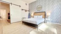 Executive Escape In Downtown San Diego - B&B