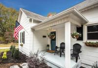Southern Charm Cottage - B&B