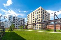 Bright 2BR - 4th floor, Balcony, Free Parking by Gravity Prague - B&B Praga
