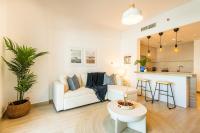 Cozy 1br Apartment In Waters Edge, By Voyage - B&B Abu Dhabi