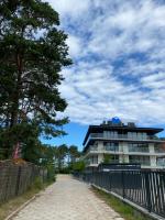 SZAFIROWY SEN Apartament z widokiem na morze HEVENIA RESORT - Chambres d'hôtes Pogorzelica