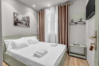 Camera Matrimoniale con Vista Giardino