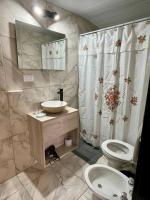 Hospedaje Los Lapachos - B&B Libertador San Martín