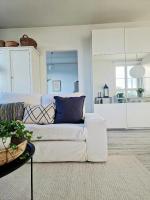 Hima Apartment Stockholm with parking - B&B Tampere