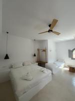 King Studio with Sofa Bed