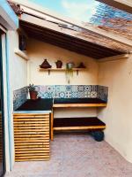 T2 cosy tout équipé avec terrasse plancha - Chambres d'hôtes Montauroux