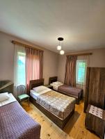 Chambre Triple – Vue sur Montagne