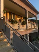 Nits Guesthouse - Ferienwohnung Kvariati