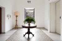 B. Sicilian Charming Stay Historical Suite - B&B