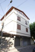 Sunny 2 BR Near City Center - B&B
