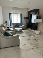 Villa avec piscine chauffée à 40min de Paris - Ferienwohnung