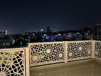Idealapartments LLC Penthouse - Bed and Breakfast