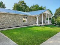 Joy On The Lake - Bed and Breakfast