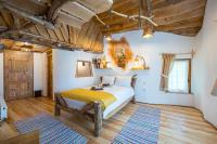 Quadruple Room with Private Bathroom