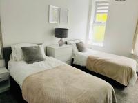 Self-contained 2-bedroom Apartments, Contractors Families Parking WiFi - B&B Kingsthorpe