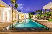 Luxury 6BR Villa, Canggu, 400m to Finns Beach - B&B Canggu