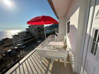 White Apartman - B&B Scurta