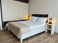 Studio Apartment with King Bed