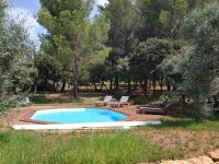 Appartement dans mas avec piscine privée sans vis a vis - B&B Miramas