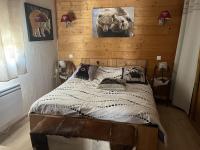 Camera Matrimoniale con Vista Montagna