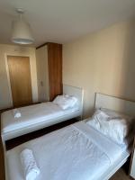 004 Spacious 3 Bed Apartment in Dublin City Centre - B&B