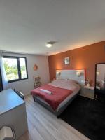 Studio Appart'hôtel gare TGV avec place privée - B&B
