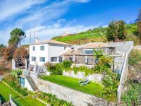 Meerblick - 3-Bett Villa mit Terrassen & Hot-Tub - Chambres d’hôtes Fajã da Ovelha