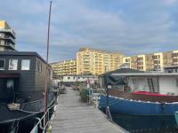 Luxury Harbour View Apartment with direct elevator acces to secured underground parking, free for 28 nights or more - B&B Copenaghen