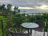Estudio con vistas al mar