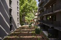 Sleek Apartment with Balcony and Parking - Bed and Breakfast Boedapest