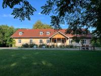 Studio apartament, Dwor Kuflew - Bed and Breakfast