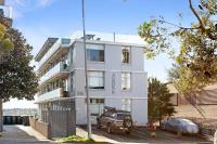 Sundeck Surfscape - Upbeat Beachside Living in Bondi - B&B