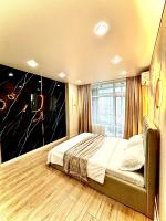 1 комнатная, уютная квартира в новом ЖК - Chambres d'hôtes Kostanaï