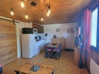 Appartement au RDC d'un Chalet - Proche Ski/Randonnées - Terrasse Sud - 4 pers - FR-1-393-150 - B&B Saint-Michel