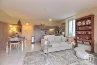 Les hortensias - Bed and Breakfast Feins