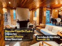 Mansão Casa da Pedra na Serrinha do Alambary - Chambres d’hôtes