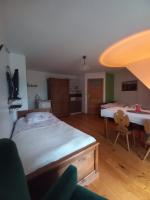 Dreibettzimmer mit eigenem Bad