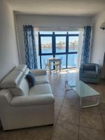 Seafront 2 bedroom apartment - B&B Marsaskala