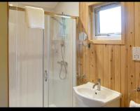 Squirrels-oaks - B&B Yalding