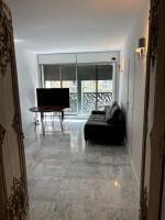 Paris Ponthieu - B&B Paris