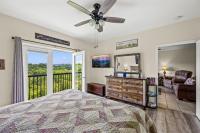 Smoky Mountain View Condo- Hot Tub, Indoor Pool, Walking Path, Playground - Ferienwohnung Pigeon Forge