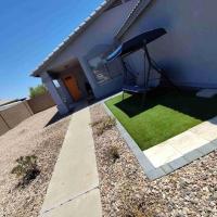 NEW Desert Oasis Hot Tub 4 Beds 3 Smart Tv Minutes from Luke Air Force Base & Camelback Ranch - B&B