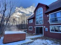 BruinsDen- Hot Tub, Foosball, Mountain Views - Ferienwohnung Killington