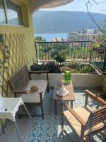 Modern and cosy flat in Kotor Bay - B&B
