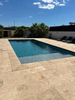Magnifique villa avec piscine dans sud de la France - B&B Saint-Gervasy
