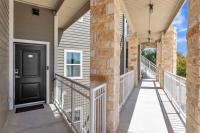 Whiskey River Texas Music Condo on the Guadalupe Walk to Gruene Hall - B&B New Braunfels
