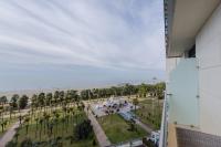 Stylish Apt in The Belle Vue Residence In Batumi With Balcony and Sea View - Chambres d'hôtes Batoumi