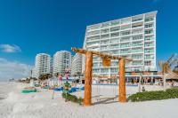 Beachfront Apartment by Andiani Travel - B&B Cancún