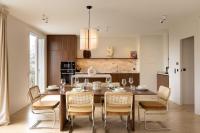 Spacious apartment - 3BR-8P - Eiffel Tower - Bed and Breakfast Parijs