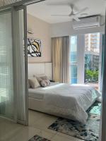 Cozy Pool view apt in Hebbal - B&B